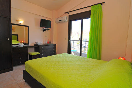 Golden Sunrise Apartments Chrysi Ammoudia Phòng bức ảnh